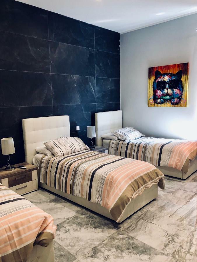 Holiday Townhouse In Sliema Centre Esterno foto